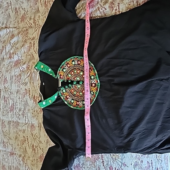 Boho tunic with mirror work - Picture 7 of 7